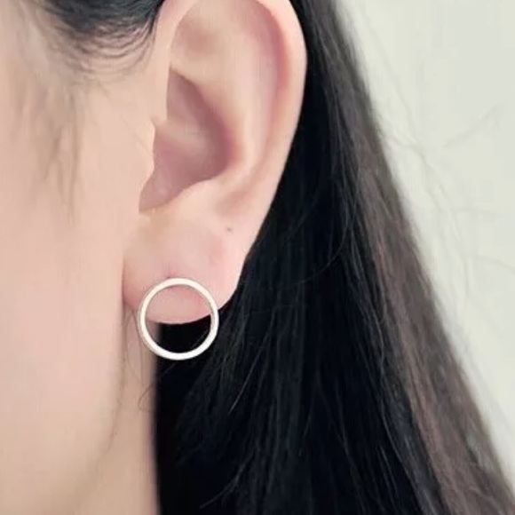 Sterling Silver 925 Circle Stud Earrings - Picture 3 of 5